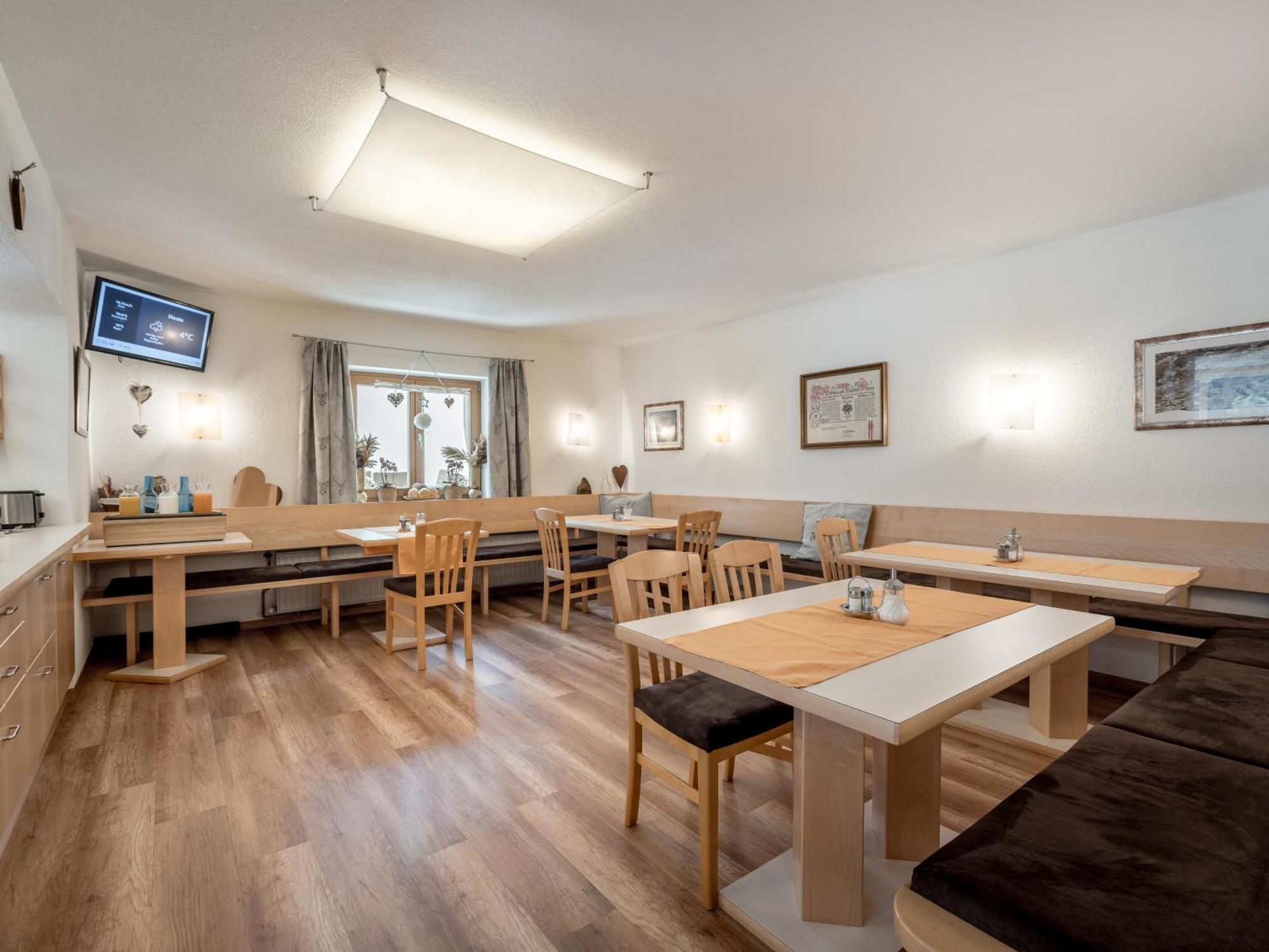Quality Hosts Arlberg - Haus Pepi Eiter Hotel Sankt Anton am Arlberg Luaran gambar
