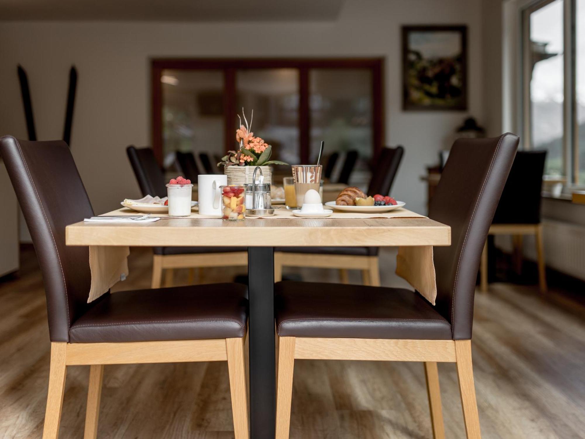 Quality Hosts Arlberg - Haus Pepi Eiter Hotel Sankt Anton am Arlberg Luaran gambar